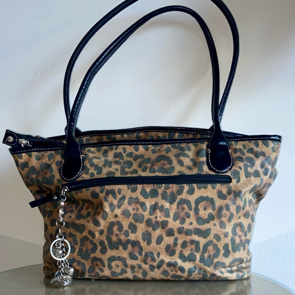 Giani Bernini cheetah print purse